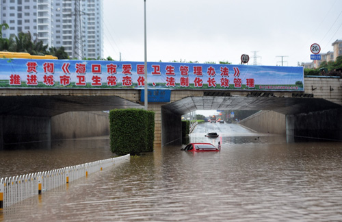 8月18日，汽車被困在?？谇鸷４蟮篮Ｈ饦蛳?。