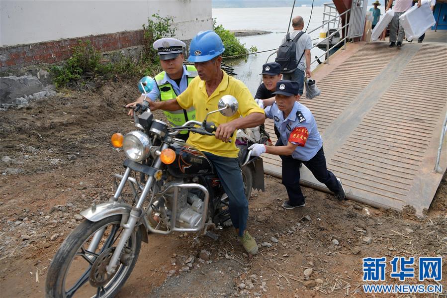 （防汛抗洪）（5）江西彭澤：守護堤壩的應急“援兵”